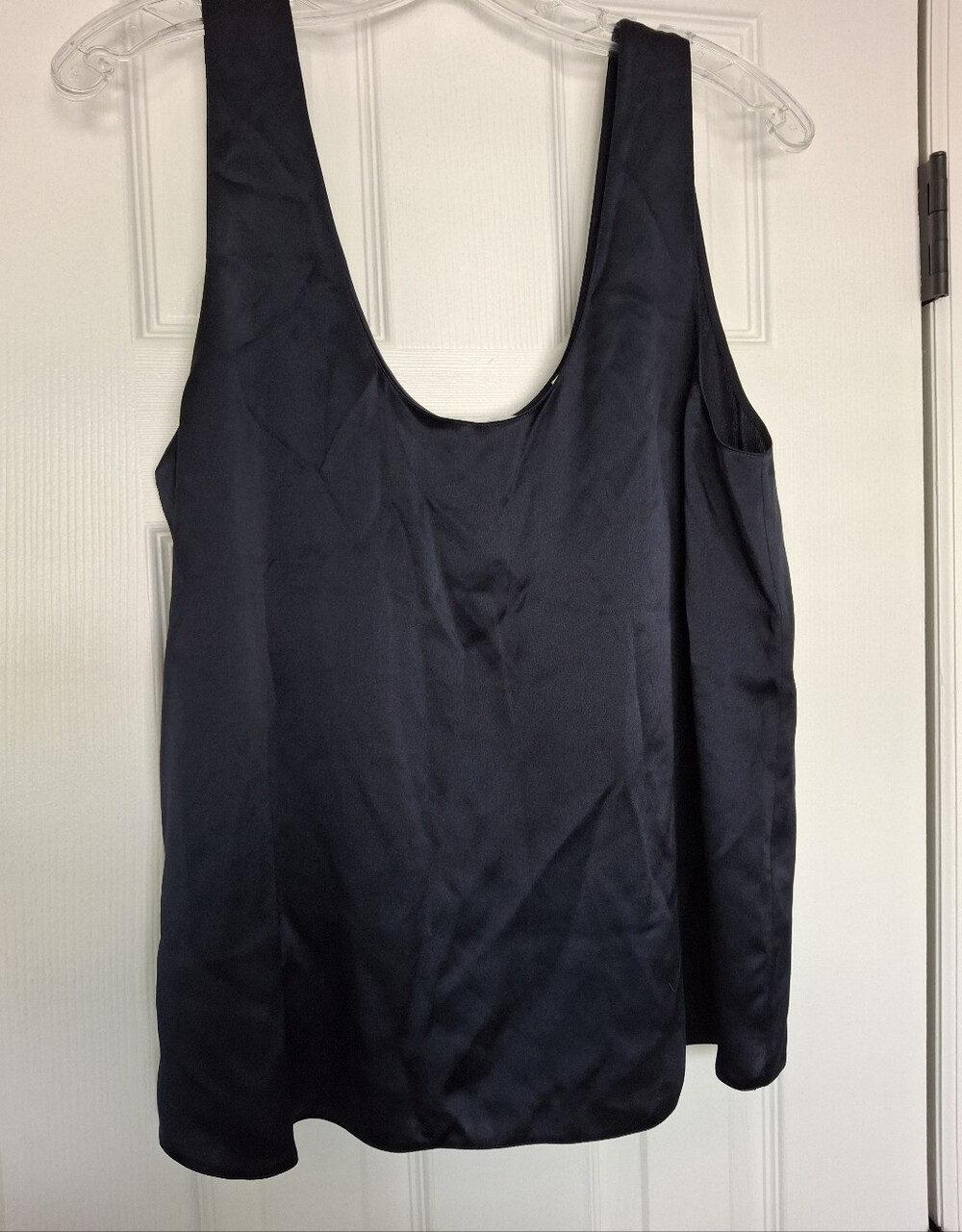 Vince Navy 100% Silk Scoop Neck Camisole XL